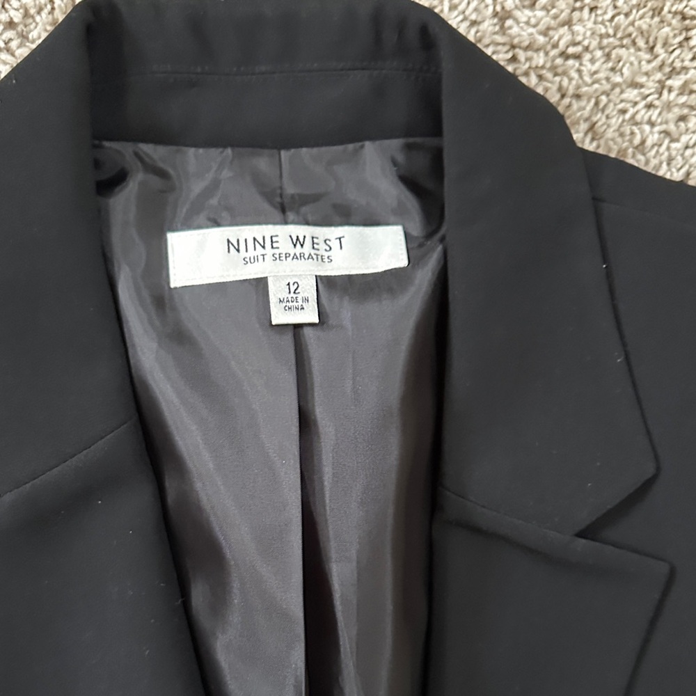 Nine West Elegant Black Blazer - Picture 2 of 10